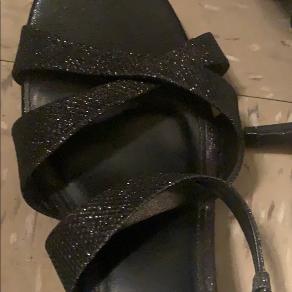 Fioni black size 9w heels - Picture 5 of 5